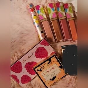 LIMITED EDITION NEVER USED Too faced tutti fruitti bundle